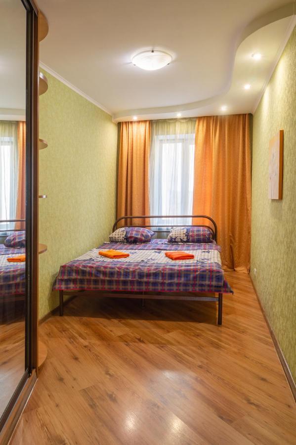 Apartment Triokhsviatytelskaya Street 3 Kyiv Exterior photo