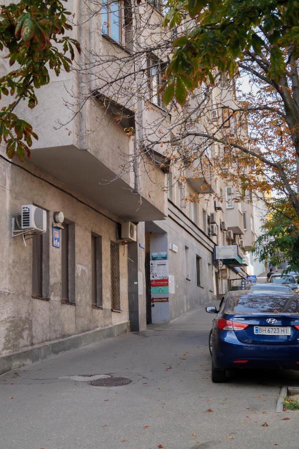 Apartment Triokhsviatytelskaya Street 3 Kyiv Exterior photo